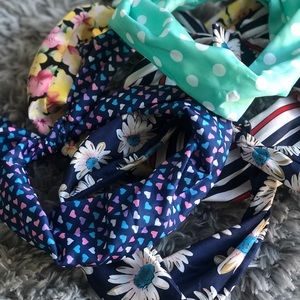 Twist bow wire headband